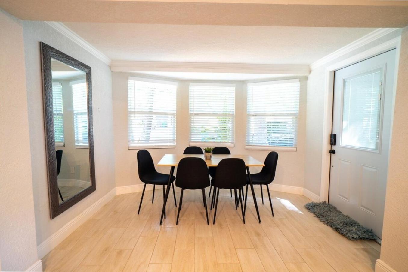 Tranquil & Fully Renoveted Near Busch Gardens Tampa