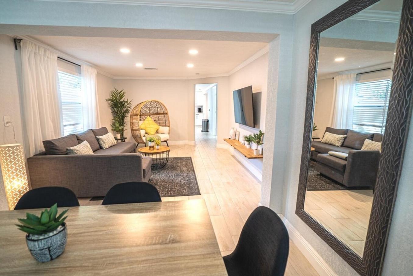 Tranquil & Fully Renoveted Near Busch Gardens Tampa